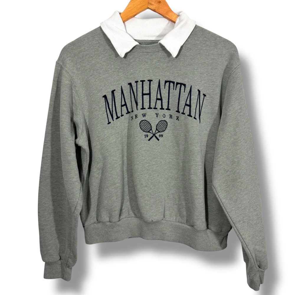 Hollister Collared Gray Manhattan New York Tennis Sweater